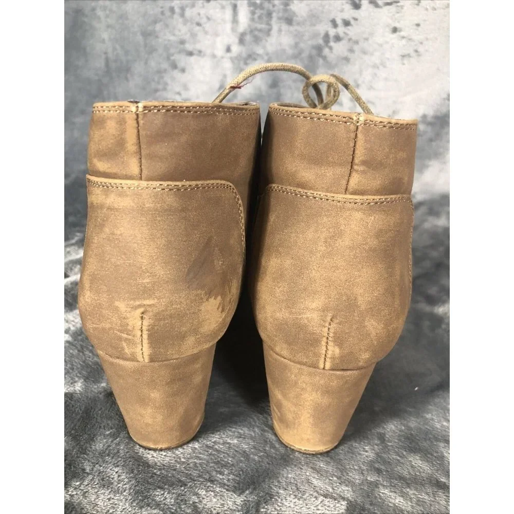 Natural Reflections ￼Wedge Shoe Women’s Brown Lace Boot Size 8 1/2